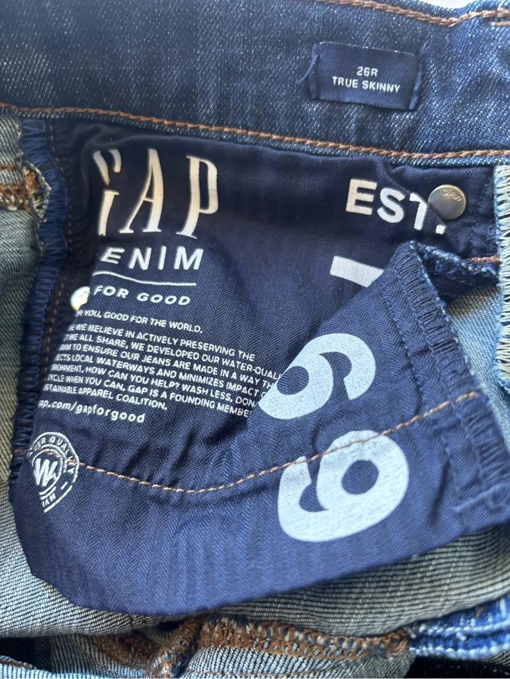 GAP Womens “True Skinny” Jeans in Dark Wash Sz 26R